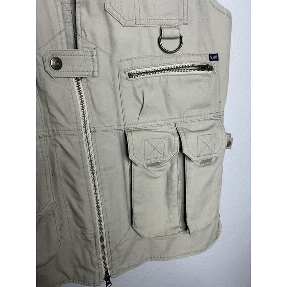 5.11 Tactical Series Tan Canvas Vest Pockets Button Zip Outdoor Hunting Medium - Picture 5 of 7